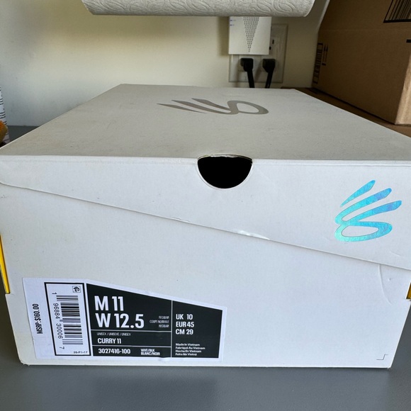 Under Armour Steph Curry 11 Future Curry - Mens 11, Women’s 12.5 - Picture 2 of 5